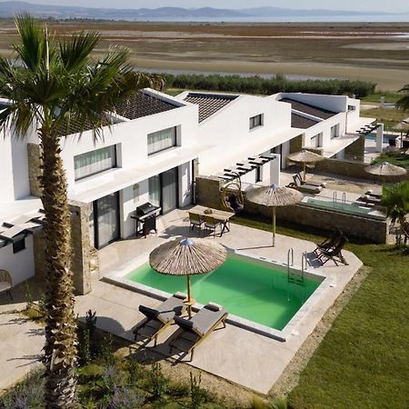 Flamingo View Suites & Villas Неа Потидея Екстериор снимка