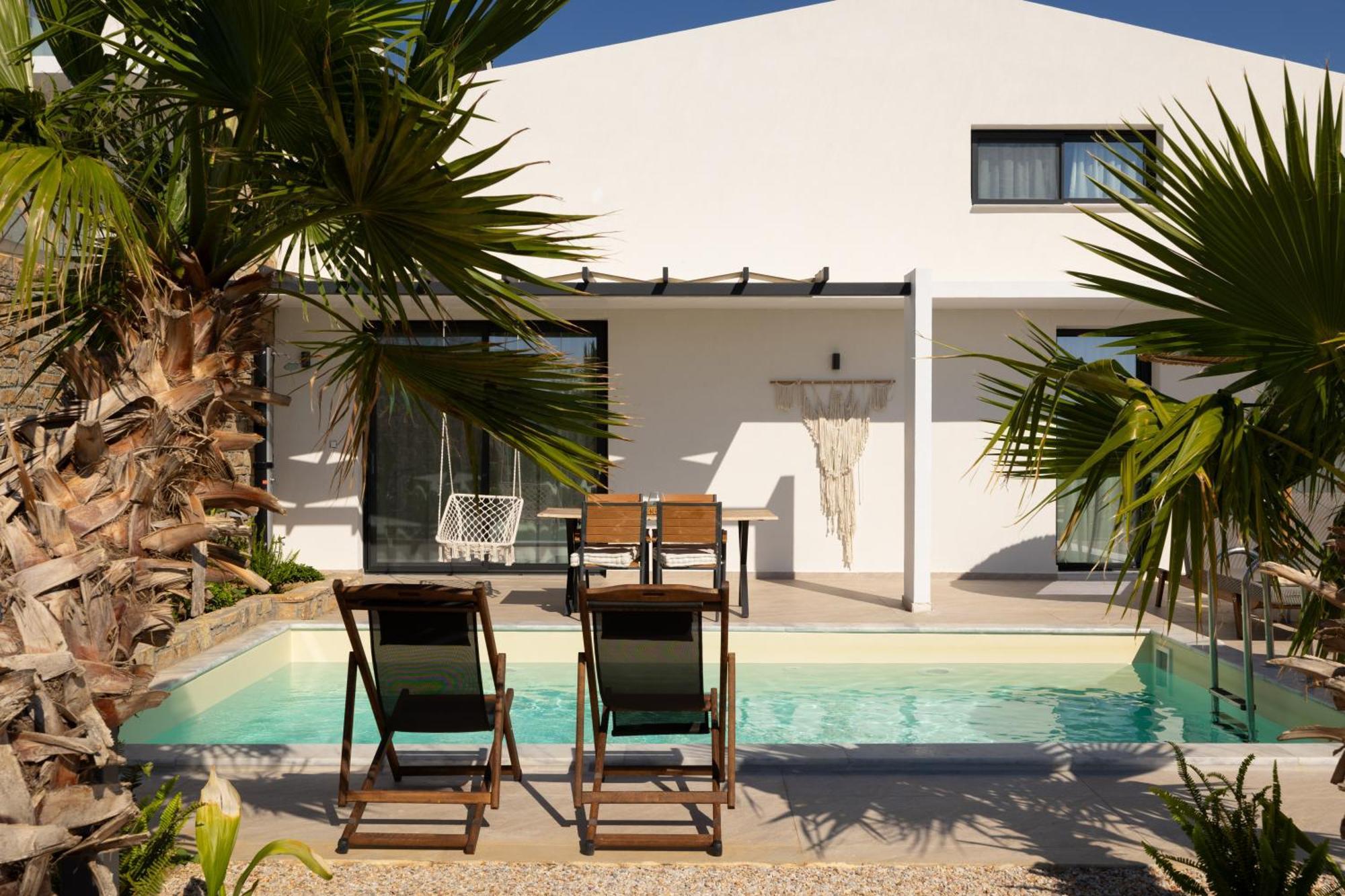 Flamingo View Suites & Villas Неа Потидея Екстериор снимка