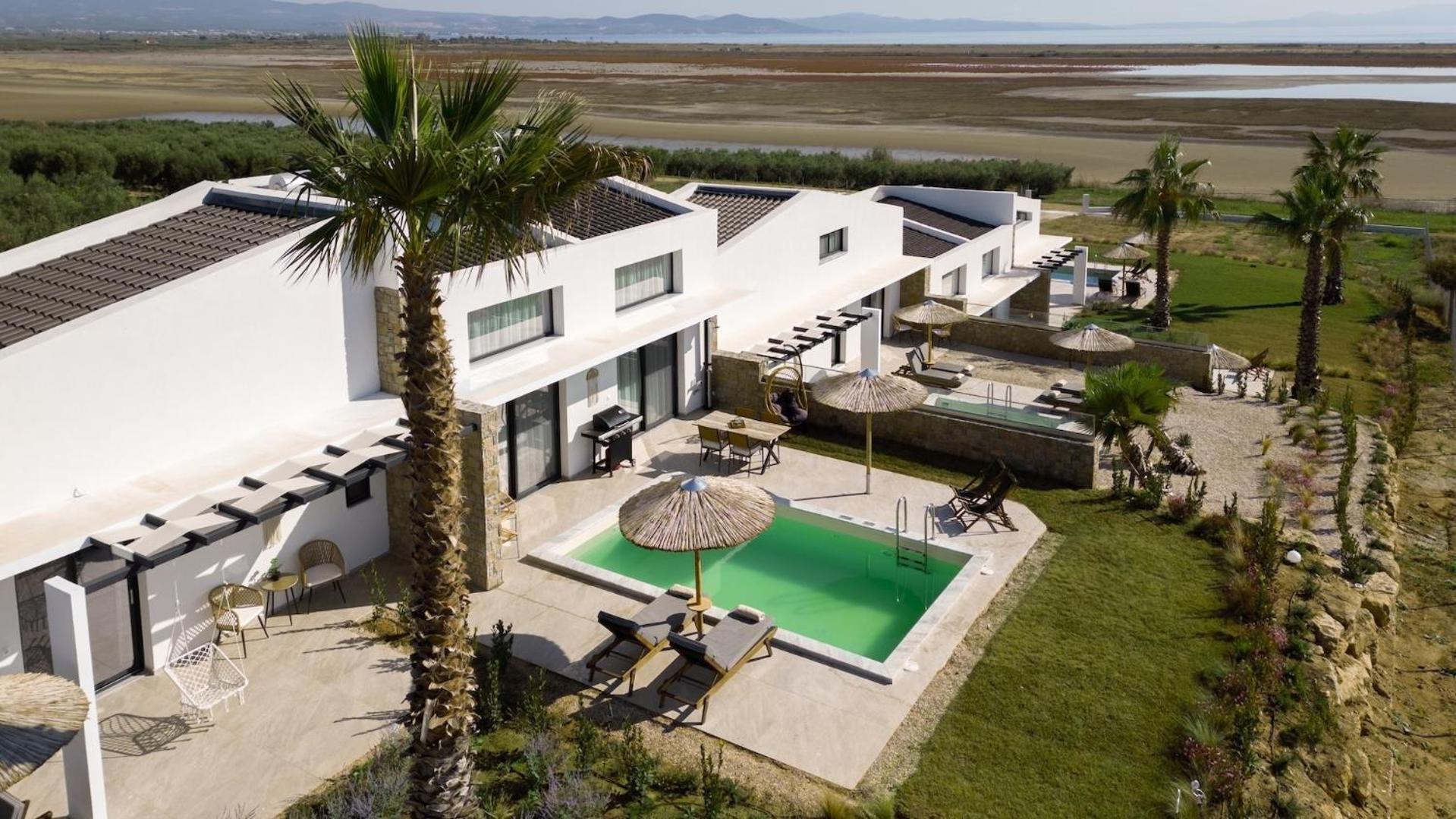 Flamingo View Suites & Villas Неа Потидея Екстериор снимка