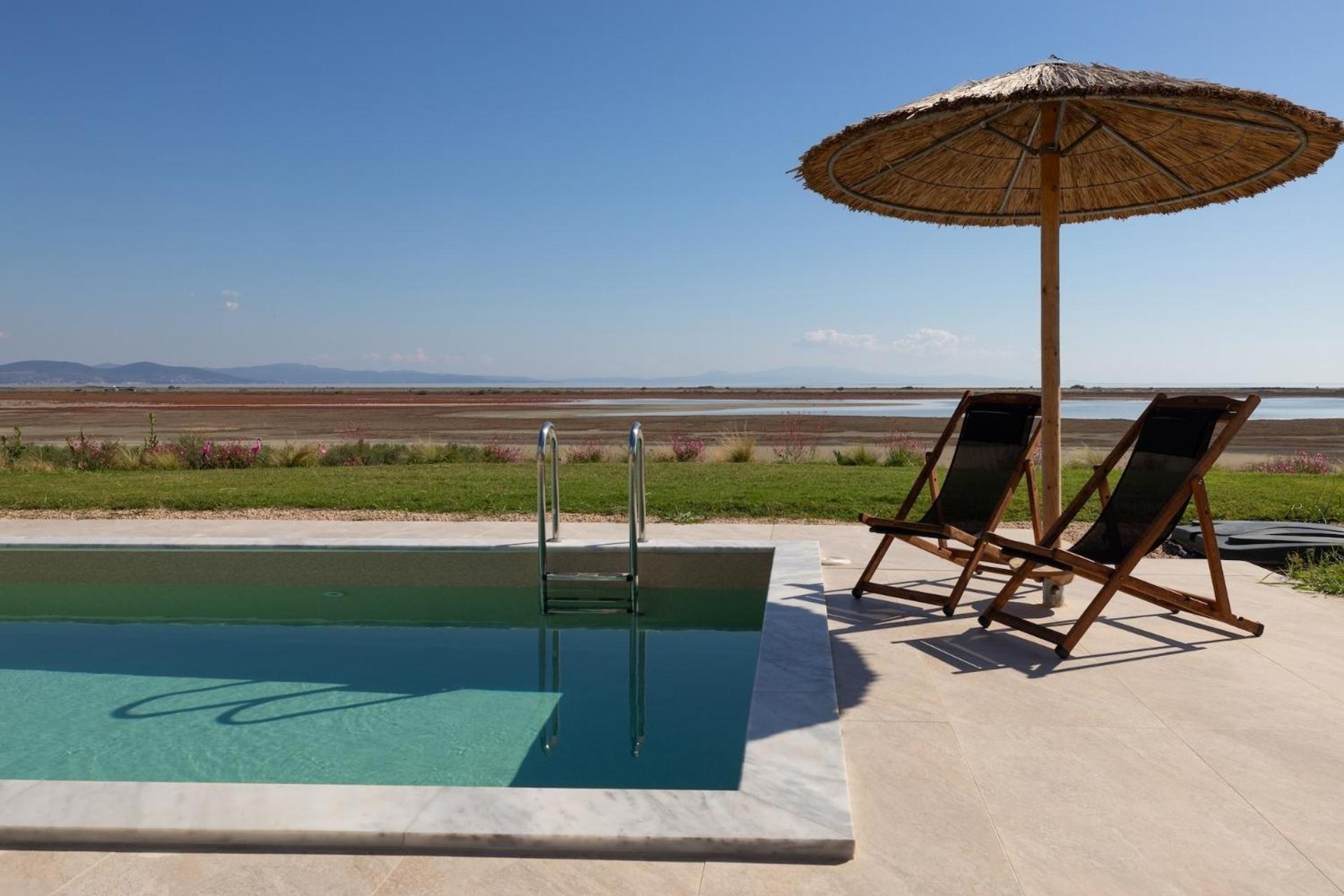 Flamingo View Suites & Villas Неа Потидея Екстериор снимка