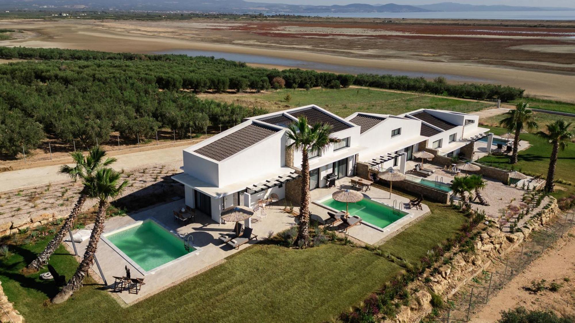 Flamingo View Suites & Villas Неа Потидея Екстериор снимка